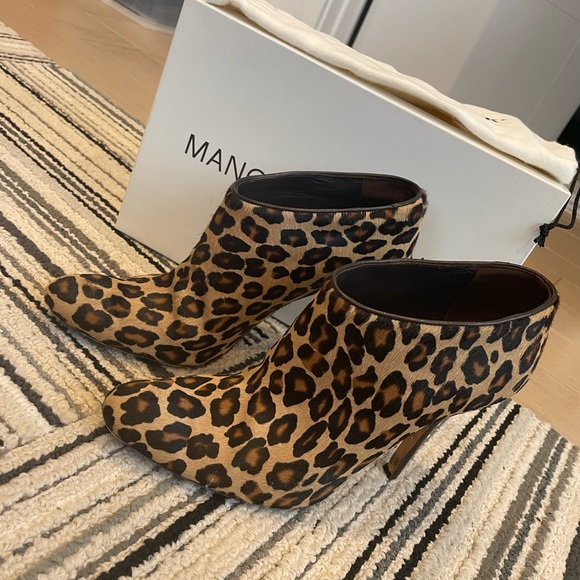 Manolo Blahnik Leopard Booties Size 36 1/2 with original box 💗 - Picture 3 of 6